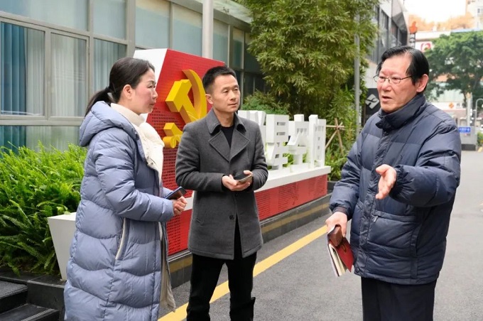 深入社區(qū)，傾聽民聲 成都市人大代表龔曉鷗開展“幸福美好生活十大工程”宣講 第5張